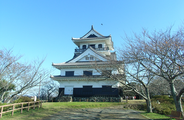 館山城(城山公園内）